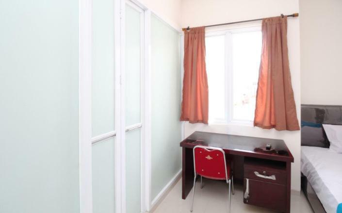 ホテル Kamar Keluarga Tanah Abang ジャカルタ エクステリア 写真