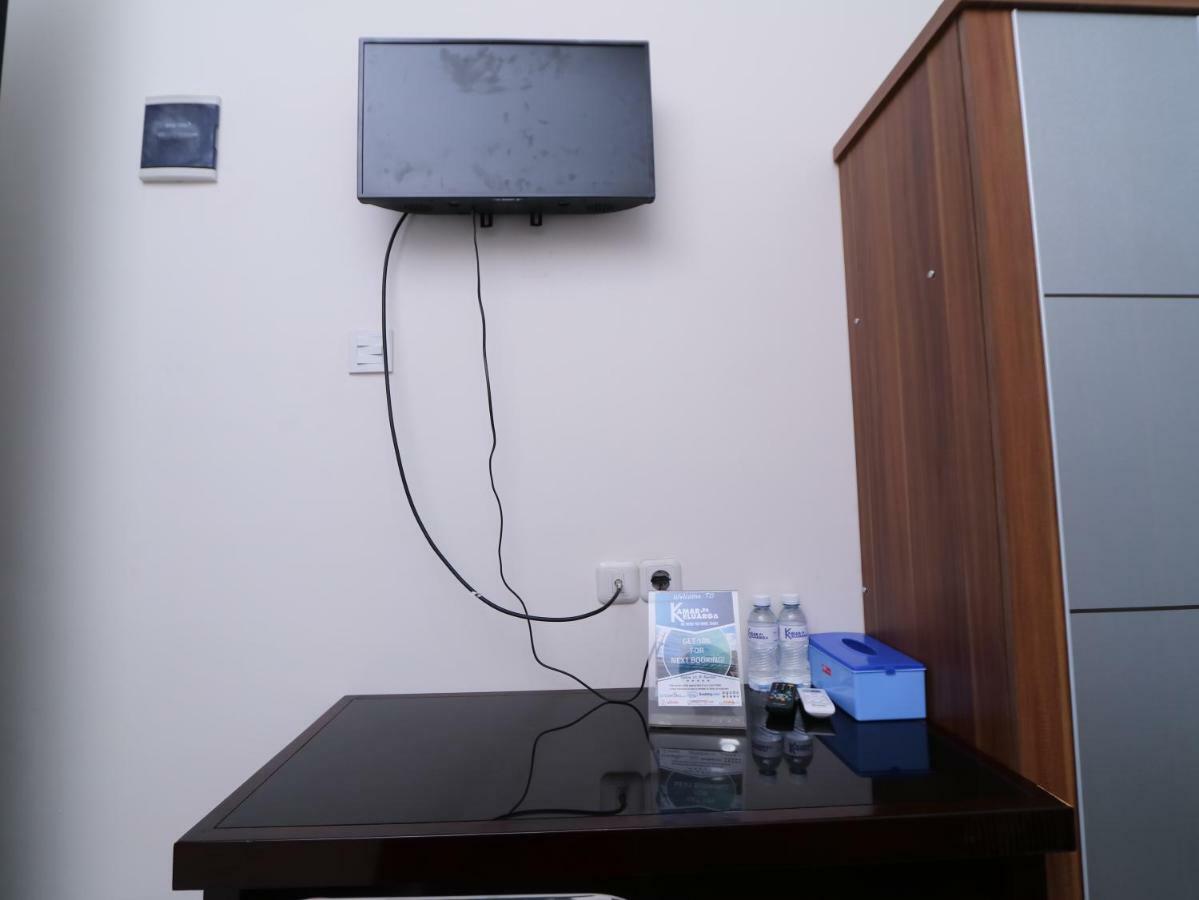 ホテル Kamar Keluarga Tanah Abang ジャカルタ エクステリア 写真